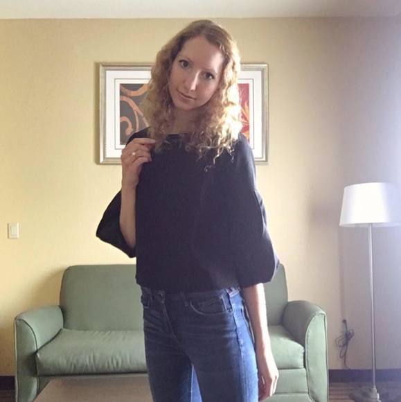 Meet your Posher, Kristie - Picture 1 of 1